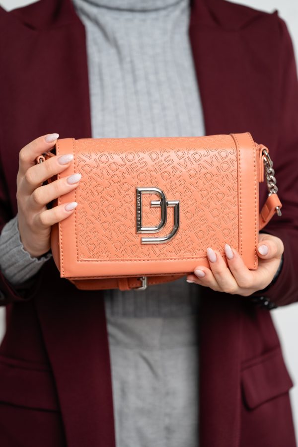 Poseta casual de dama din piele ecologica perforata maro caramiziu cu clapeta David Jones BSDJPO2102148 119