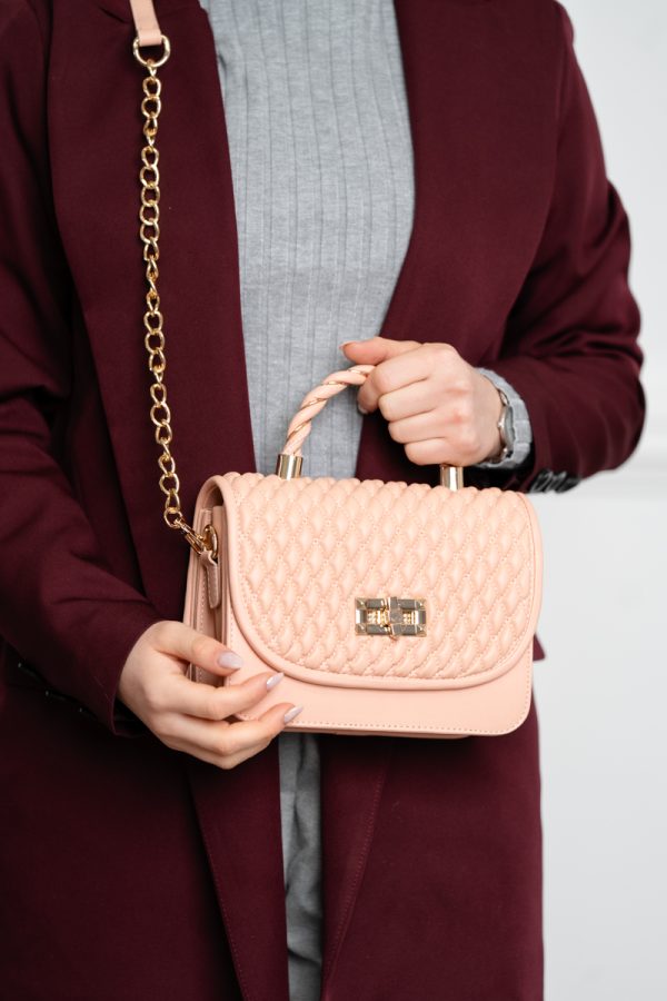 Poseta casual de mana din piele ecologica roz cu clapeta si buzunare interioare Ruby BS1047PO2205353 121