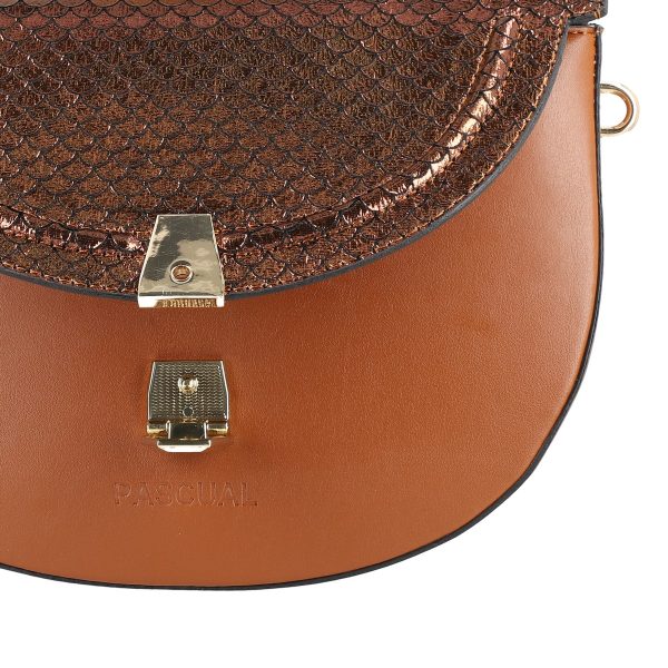 Poseta eleganta femei din piele eco maro cu auriu si inchidere manuala BSPAS2204156 123