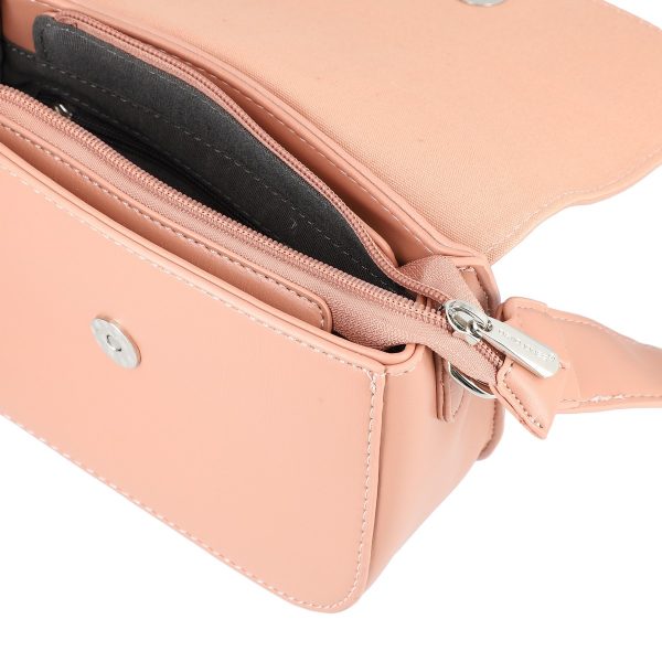 Poseta casual de dama din piele ecologica roz cu bareta si un compartiment David Jones BSDJPO2108312 120