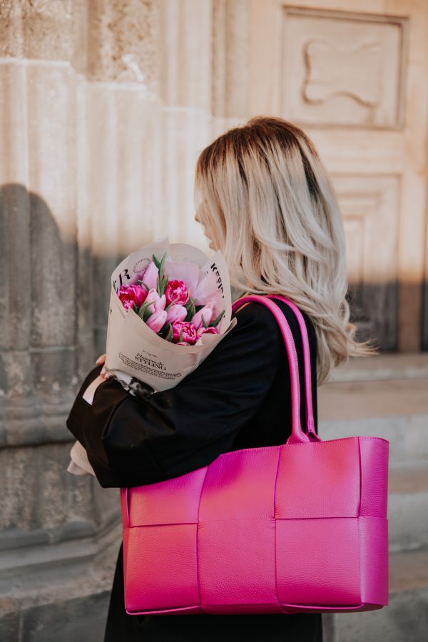 Geantă din piele naturală office roz fuchsia întrețesută cu buzunare interioare Laura Biaggi BS04270OF2303050 119