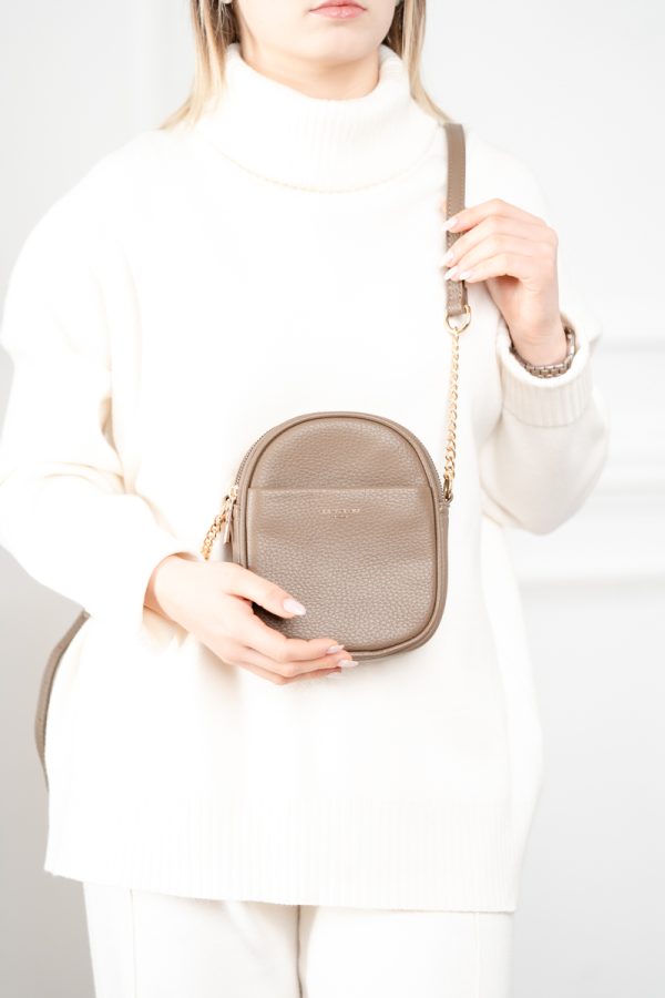 Poseta femei casual de umar din piele ecologica taupe David Jones BS7000DJ2309920 119
