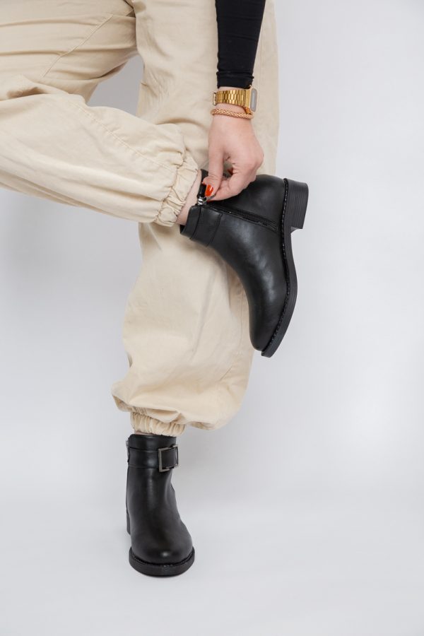 Ghete Damă cu Fermoar Piele Ecologică culoare Negre BS225BT2312037 123