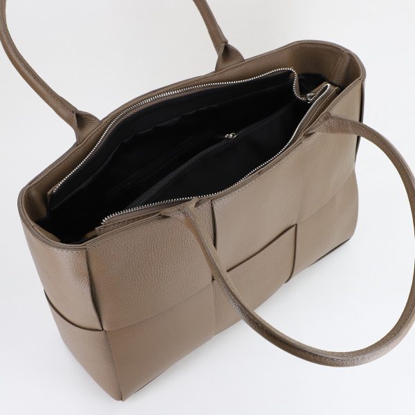 Geantă din piele naturală office Taupe întrețesută cu buzunare interioare Laura Biaggi BS04270OF2310611 121
