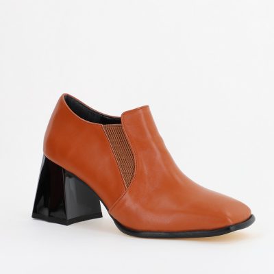 Pantofi Dama Piele Eco Vârf Drept cu Toc Maro BS1250AY2310225