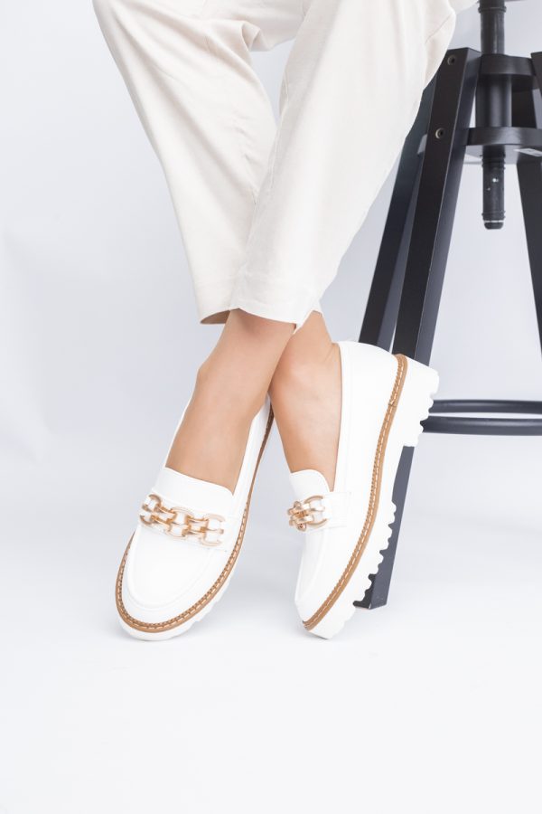 Mocasini damă casual piele ecologică cu elemente metalice Alb (BS1723G2401668) 125