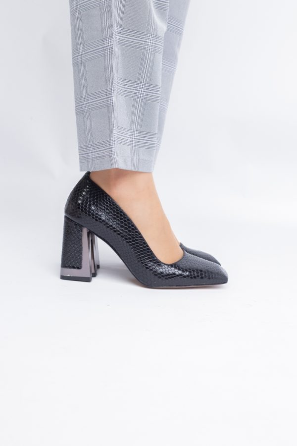 Pantofi Damă cu Toc Gros din Piele Ecologică texturată negru BS20AY2402726 121