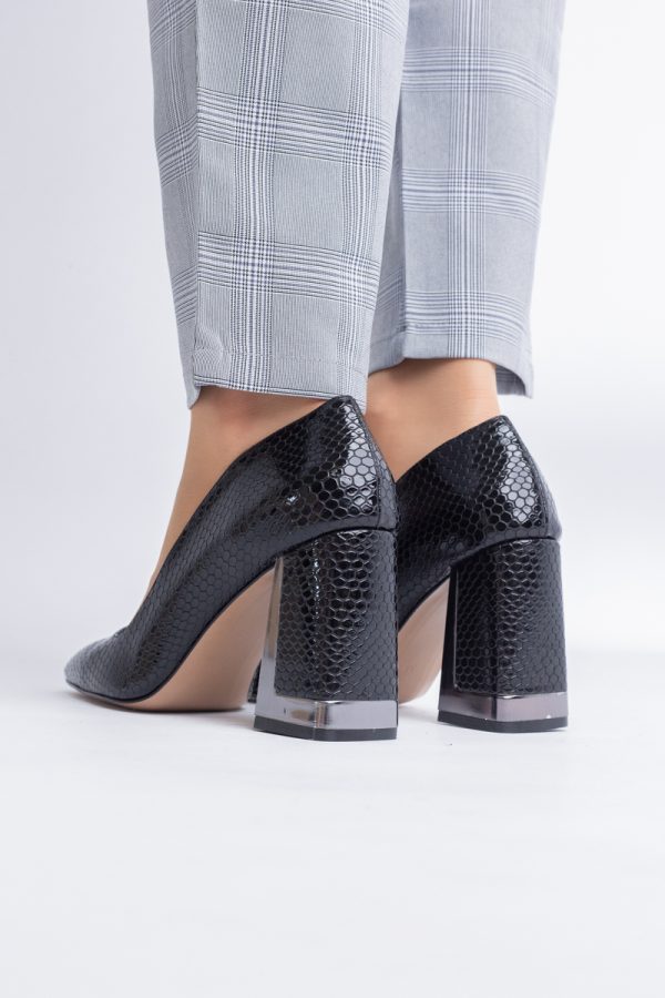 Pantofi Damă cu Toc Gros din Piele Ecologică texturată negru BS20AY2402726 123