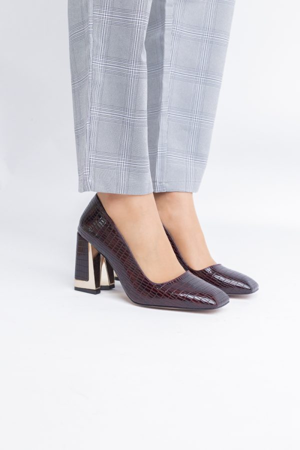 Pantofi Damă cu Toc Gros din Piele Ecologică texturată bordo BS20AY2402727 121