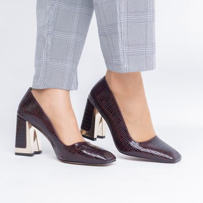 Pantofi Damă cu Toc Gros din Piele Ecologică texturată bordo BS20AY2402727
