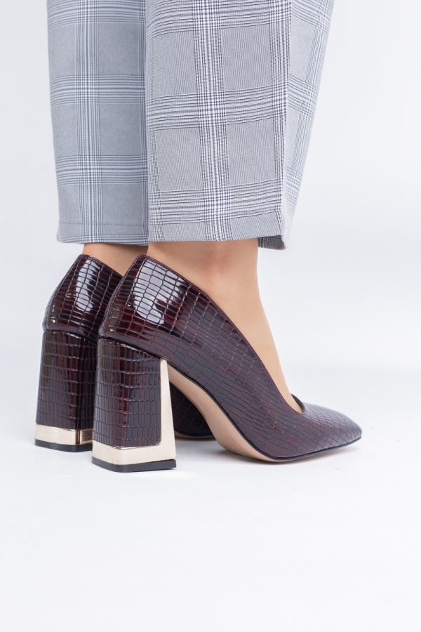 Pantofi Damă cu Toc Gros din Piele Ecologică texturată bordo BS20AY2402727 123