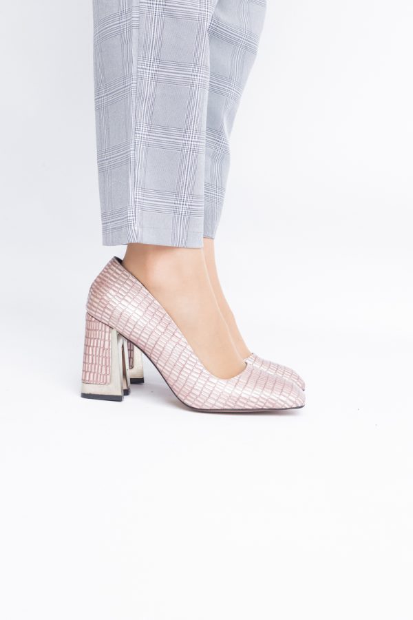 Pantofi Damă cu Toc Gros din Piele Ecologică texturată roz sampanie BS20AY2402730 123