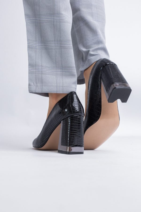 Pantofi Damă cu Toc Gros din Piele Ecologică texturată negru BS20AY2402735 121
