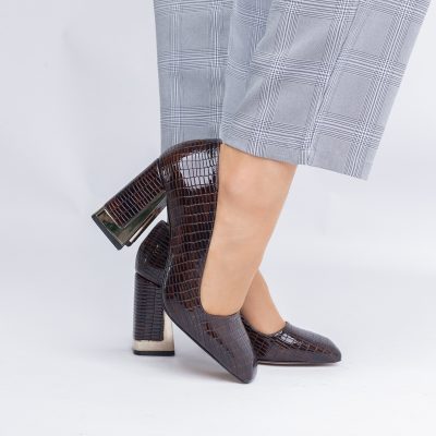 Pantofi Damă cu Toc Gros din Piele Ecologică texturată cafeniu BS20AY2402734