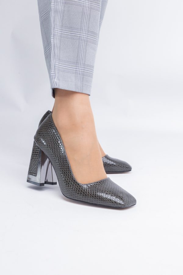 Pantofi Damă cu Toc Gros din Piele Ecologică texturată verde kaki BS20AY2402733 121