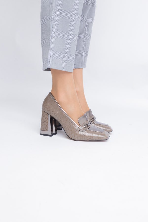 Pantofi Damă cu Toc Gros din Piele Ecologică texturată taupe BS25AY2402719 121