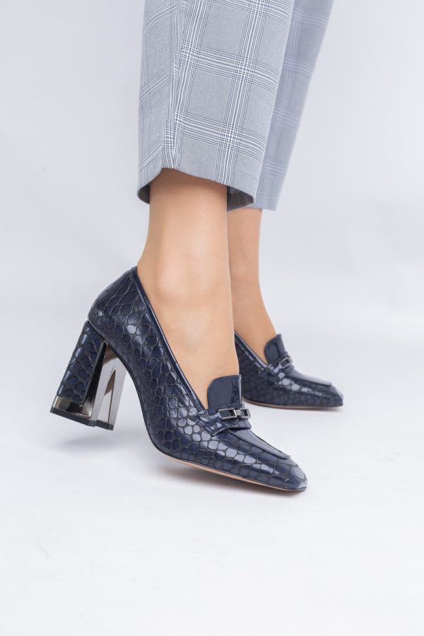 Pantofi Damă cu Toc Gros din Piele Ecologică texturată bleumarin BS25AY2402721 121