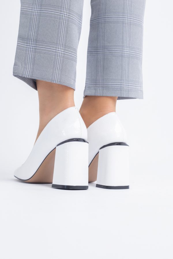 Pantofi Damă cu Toc Gros din Piele Ecologică texturată alb lac BS01AY2402748 121