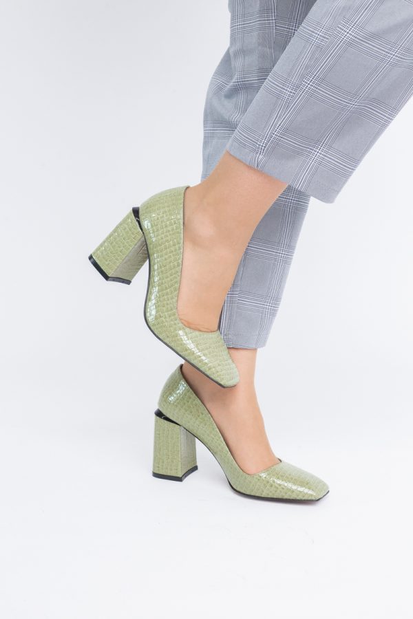 Pantofi Damă cu Toc Gros din Piele Ecologică texturată verde lac BS01AY2402751 119