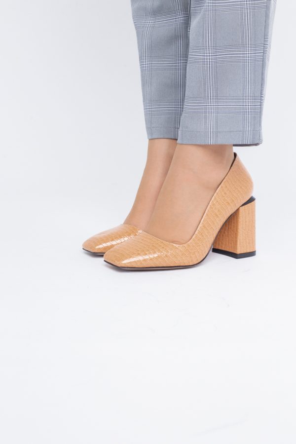 Pantofi Damă cu Toc Gros din Piele Ecologică texturată maro camel BS01AY2402752 123