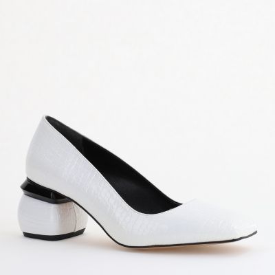 Pantofi Damă cu Toc Jos din Piele Ecologică Alb lac BS105AY2402712