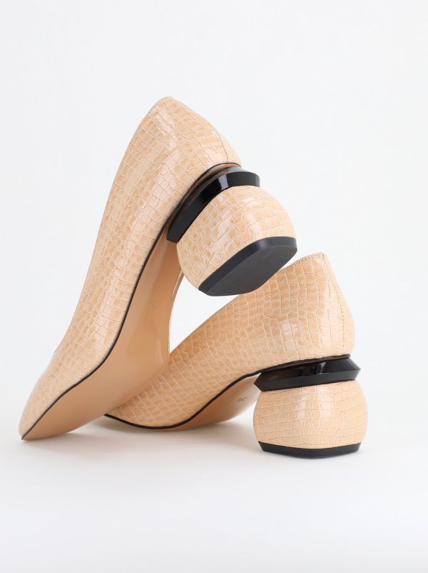 Pantofi Damă cu Toc Jos din Piele Ecologică Bej lac BS105AY2402715 120
