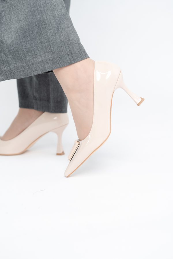 Pantofi Damă Stiletto Bej Lac din Piele Ecologică (BS0202AY2411203) 121