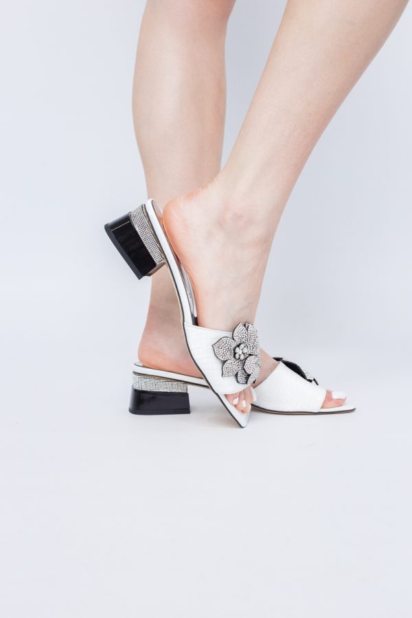 Saboți cu toc jos pentru femei, cu un design floral și detalii strălucitoare, piele ecologică culoare Alb BS90TR2403865 119