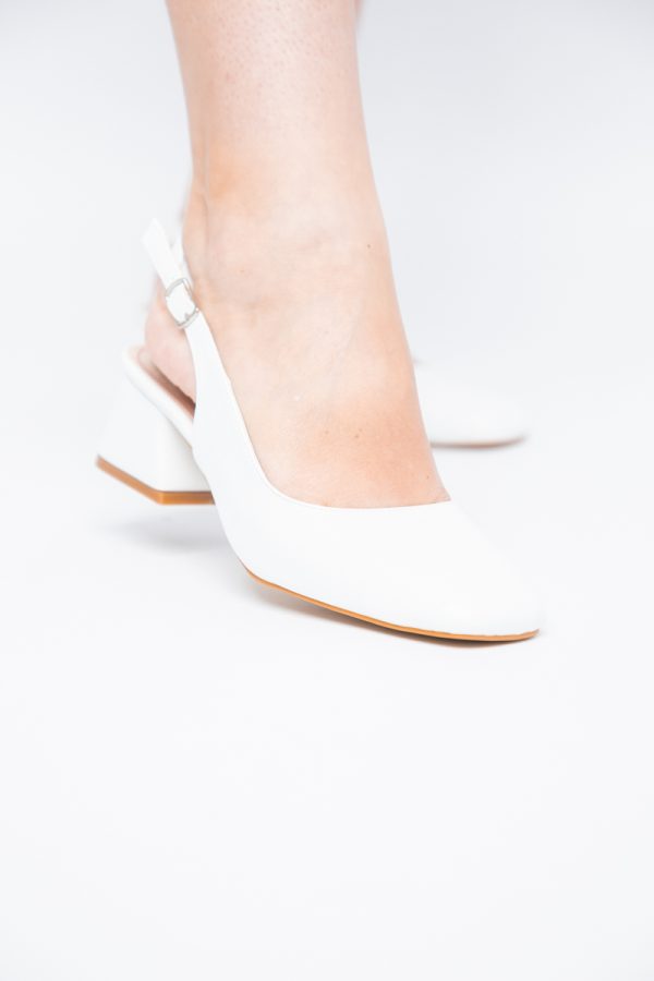 Pantofi Damă cu Toc Gros din Piele Ecologică culoare alb (BS420AY2404136) 119