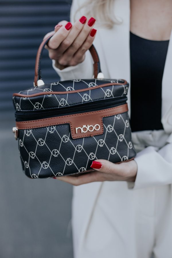 Geantă De Femei Casual Mică cu monogramă pe lanț neagră Nobo NBAG-R0080-C020 119