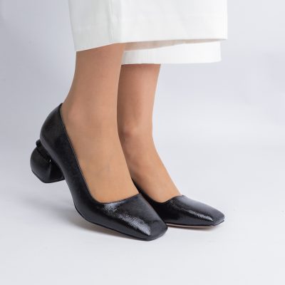 Pantofi Damă cu Toc Jos din Piele Ecologică negru lac BS105AY2402711