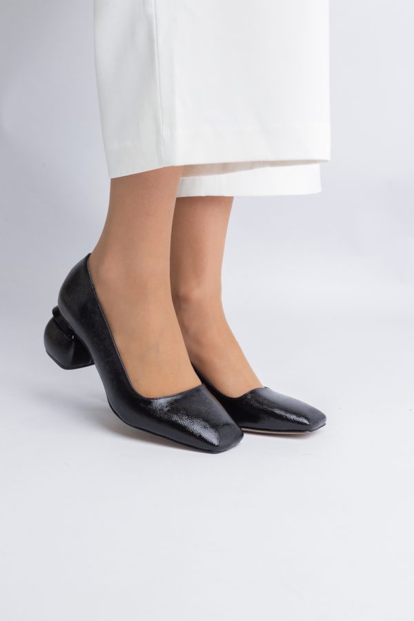 Pantofi Damă cu Toc Jos din Piele Ecologică negru lac BS105AY2402711 119