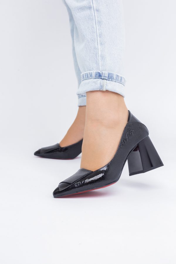 Pantofi Damă cu Toc Gros din Piele Ecologică Negru (BS2002D2403827) 121