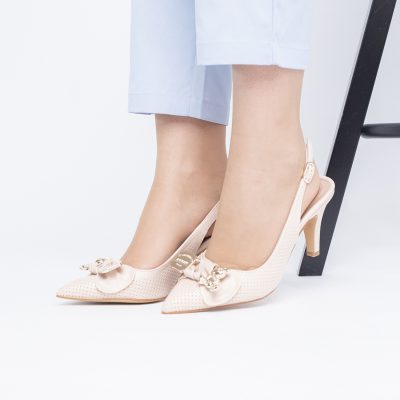 Pantofi Damă cu Toc Subțire din Piele Ecologică cu Elemente Metalice Bej (BS700AY2402787)