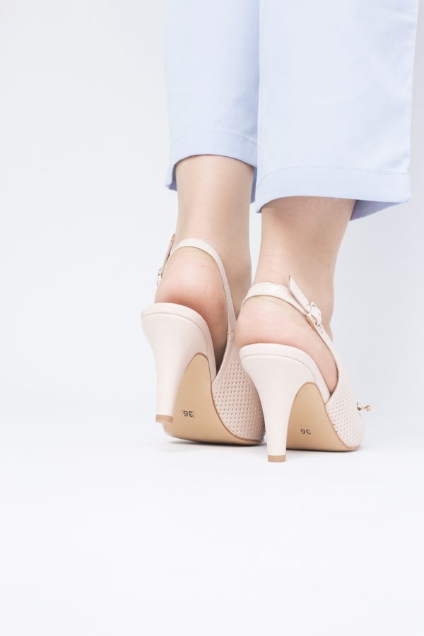 Pantofi Damă cu Toc Subțire din Piele Ecologică cu Elemente Metalice Bej (BS700AY2402787) 121