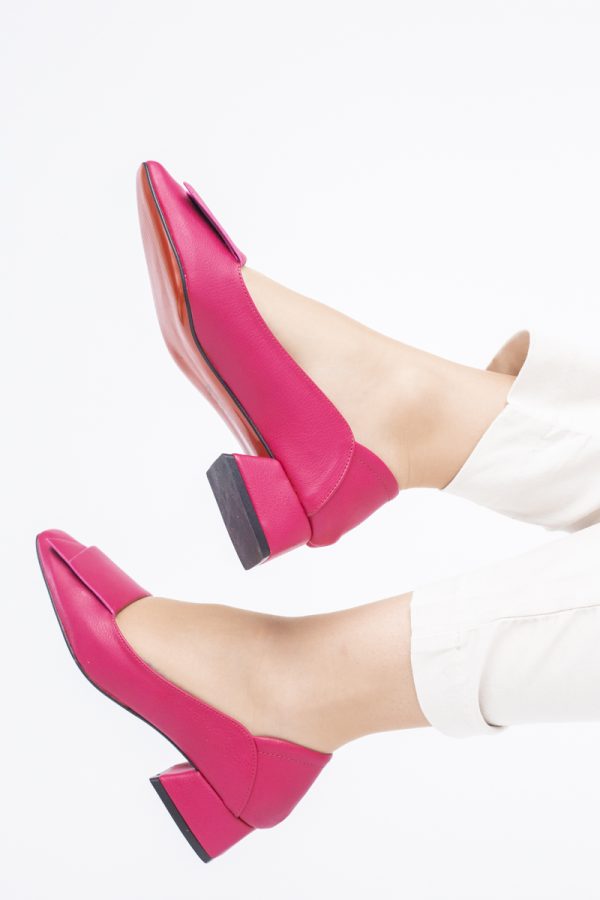 Pantofi Damă cu Toc Jos din Piele Ecologică Fuchsia (BS500D2402790) 125