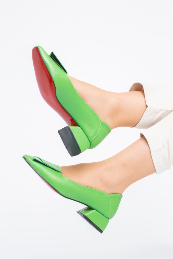 Pantofi Damă cu Toc Jos din Piele Ecologică Verde Lemon (BS500D2403853) 121