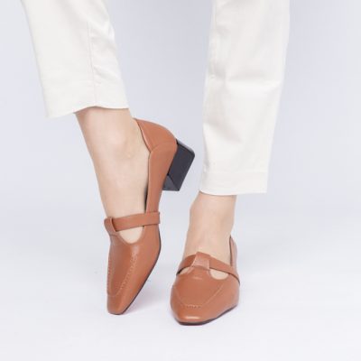 Pantofi Damă cu Toc Jos din Piele Ecologică Maro Mat (BS501D2403847)
