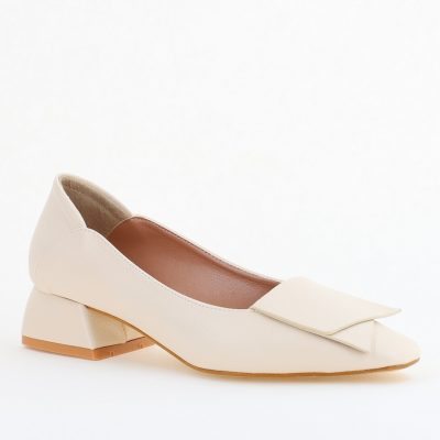 Pantofi Damă cu Toc Jos din Piele Ecologică Bej (BS500D2403826)