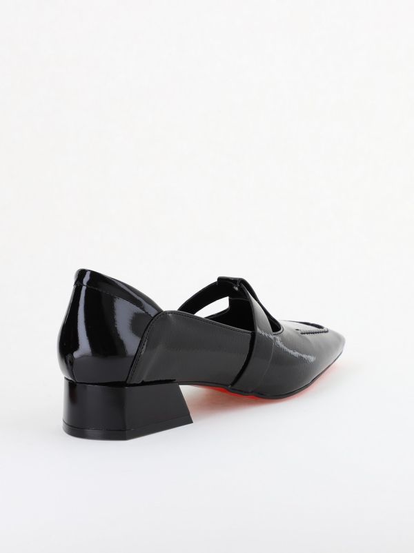 Pantofi Damă cu Toc Jos din Piele Ecologică Negru Lucios (BS501D2403850) 126
