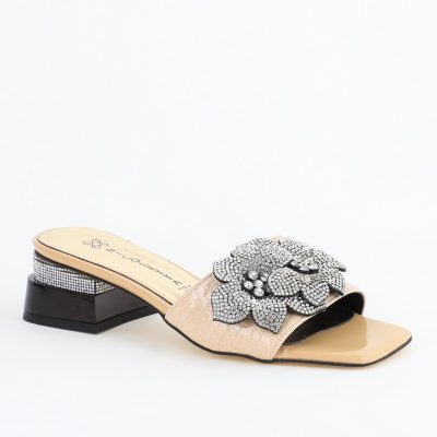 Saboți cu toc jos pentru femei, cu un design floral și detalii strălucitoare, piele ecologică culoare Bej BS90TR2403864