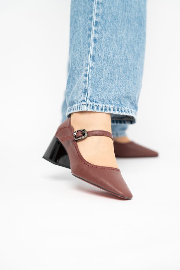 Pantofi Casual Damă cu Toc Jos din Piele Ecologică culoare Bordo mat BS806D2410094 119