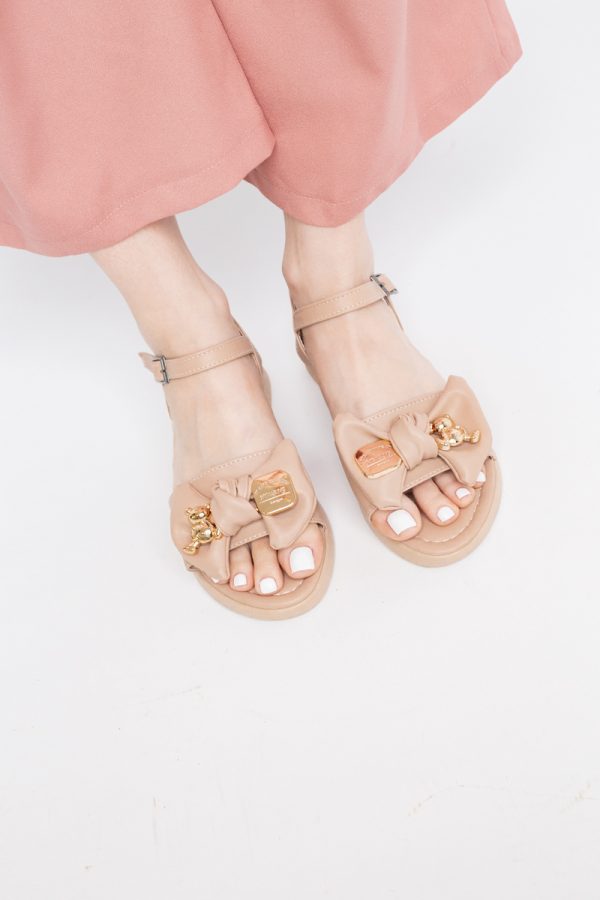 Sandale pentru femei cu fundiță din piele ecologică, culoarea bej închis (BS410SN2404193) 119