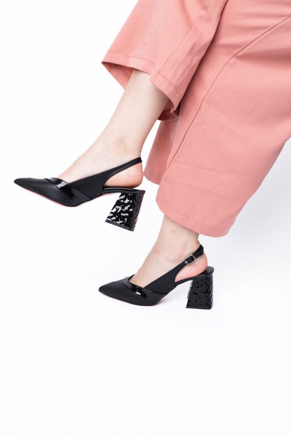 Pantofi Dama decupați cu Toc Piele Ecologica cu perforații negru mat BS771AY2404084 121