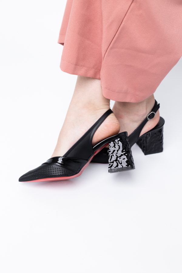 Pantofi Dama decupați cu Toc Piele Ecologica cu perforații negru mat BS771AY2404084 119