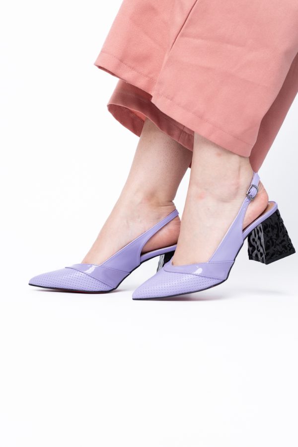 Pantofi Dama decupați cu Toc Piele Ecologica cu perforații violet mat BS771AY2404240 119