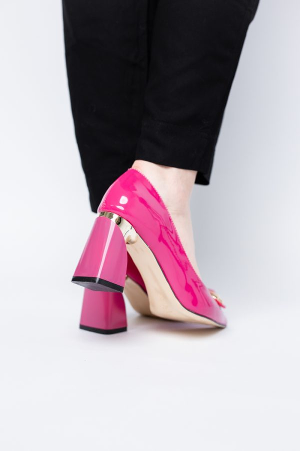 Pantofi pentru femei cu toc gros din piele ecologică în nuanța roz fuchsia (BS300AY2404167) 125