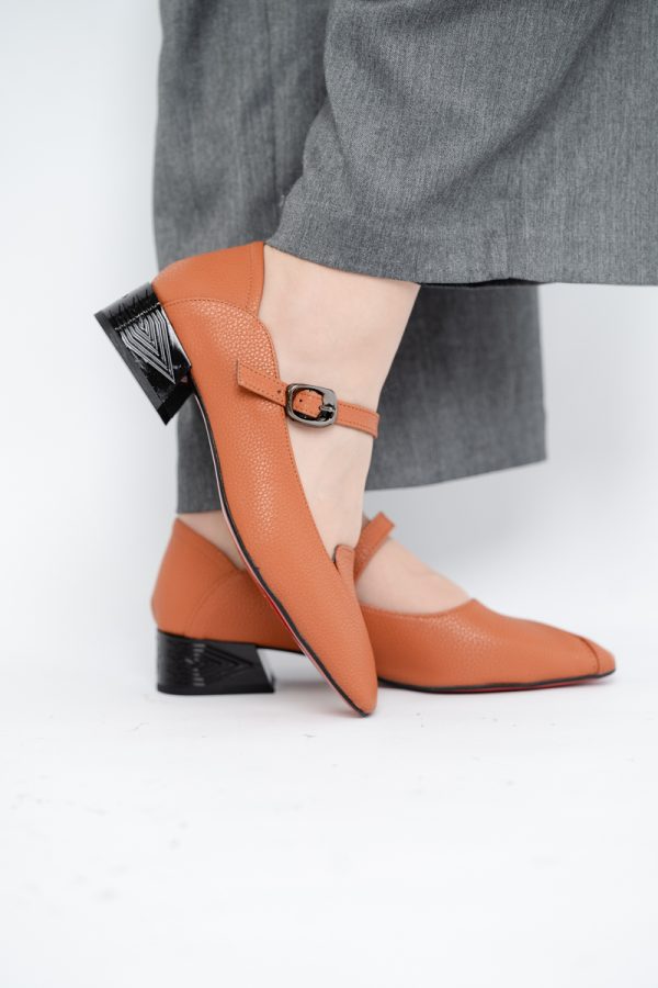 Pantofi Casual Damă cu Toc Jos din Piele Ecologică culoare Maro BS504D2410010 119