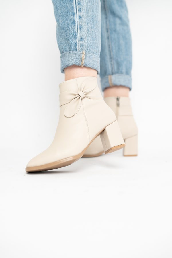 Botine elegante de damă cu toc din piele ecologică cu fundiță Bej BS1092BT2411150 120