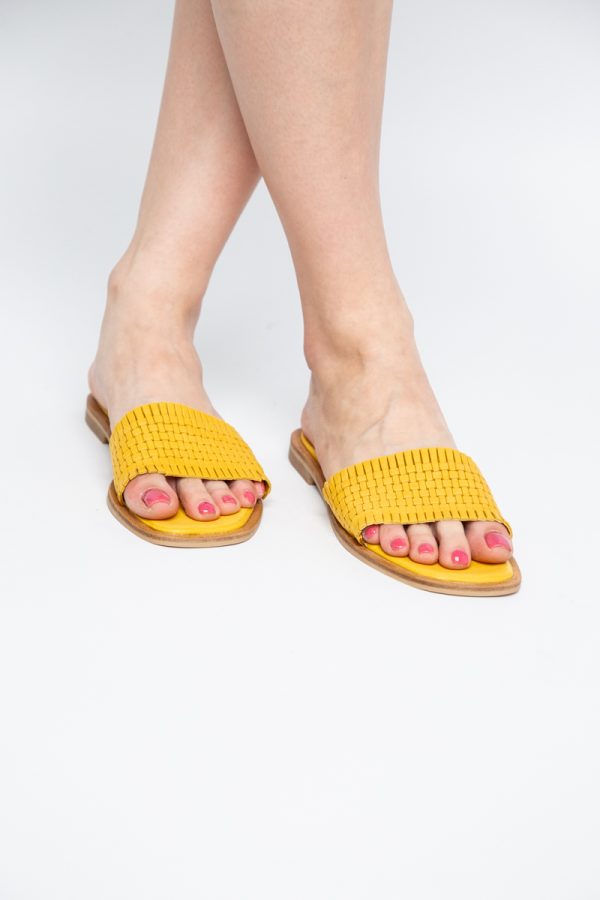 Papuci Damă Fără Toc din Piele Naturală culoare Galben Nicoletta (BS21TR2405529) 121